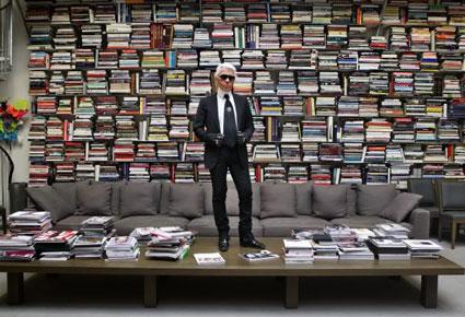 تعرّف إلى سبعة أسرار من يوميّات كارل لاغرفيلد